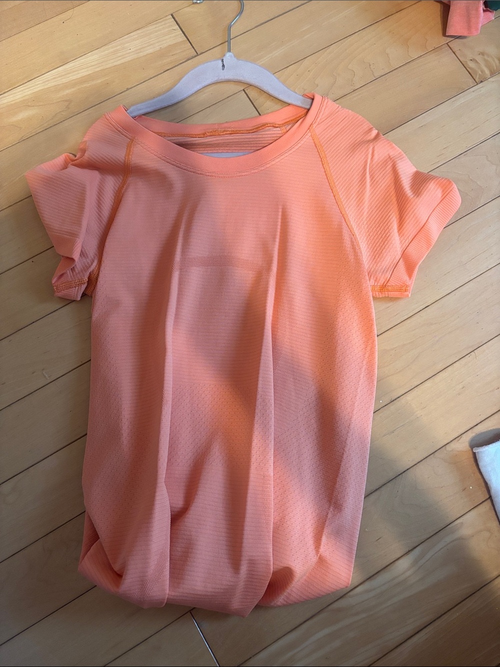 Lululemon orange swiftly tech